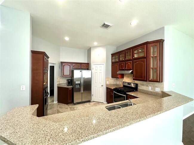 Building Photo - 14901 Babbling Brook Dr