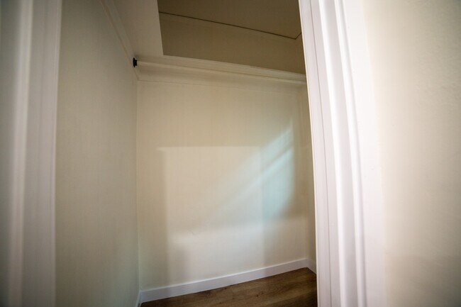 Building Photo - 211 N Berendo St