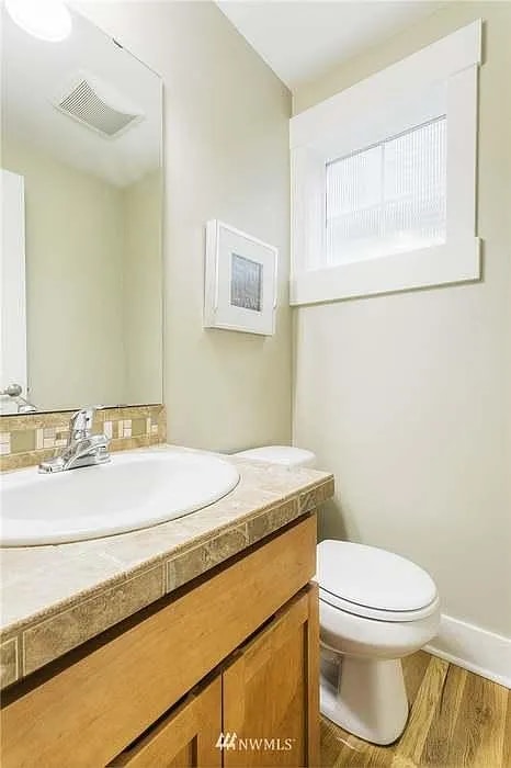 Building Photo - 8403a 8th Ave NW