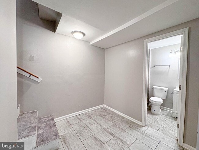 Building Photo - 4630 Hillside Rd SE