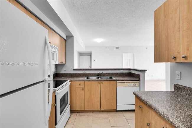 Building Photo - 2401 W Preserve Way