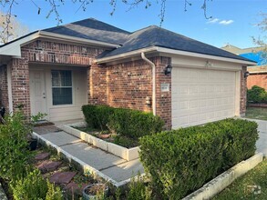 Building Photo - 1614 York Creek Dr