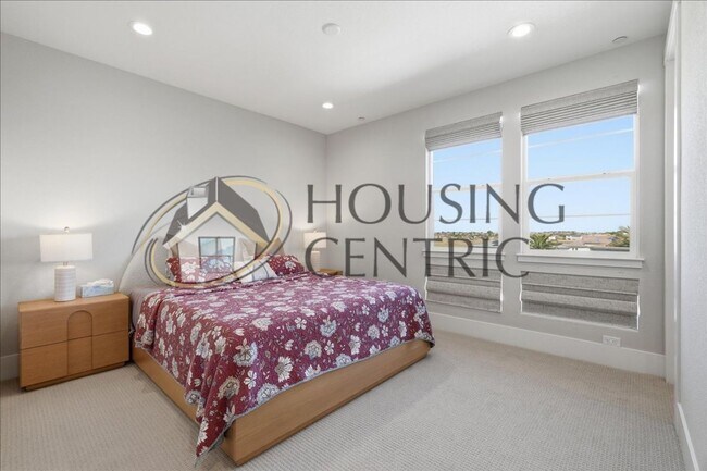 Building Photo - Unparalleled Executive Luxury Rental Home in Gated Community