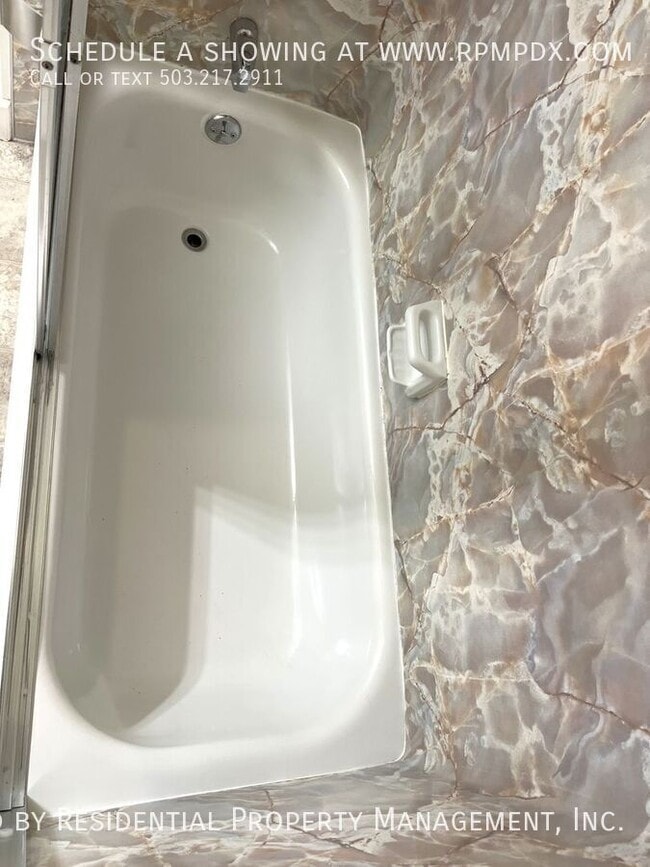 Building Photo - 12618 NW Barnes Rd