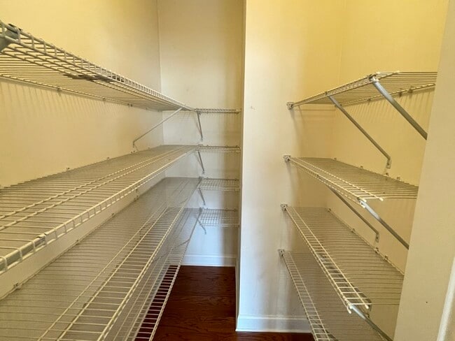 Building Photo - Crutcher Station home off Station Camp Blvd!