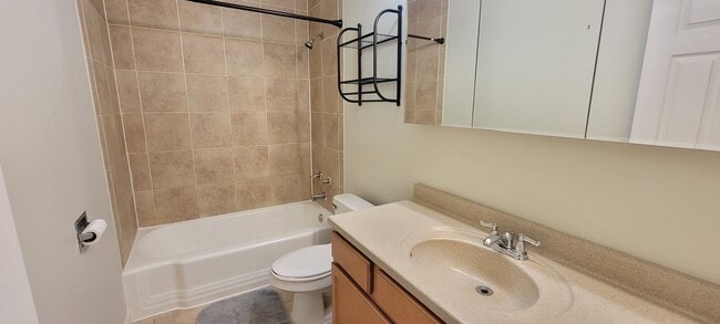 Building Photo - 960 Beau Dr