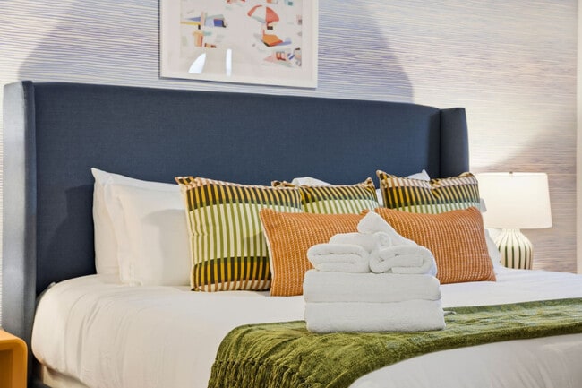 Building Photo - 507 Shore Dr