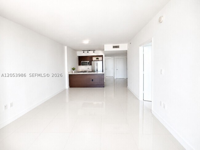 Building Photo - 500 Brickell Ave