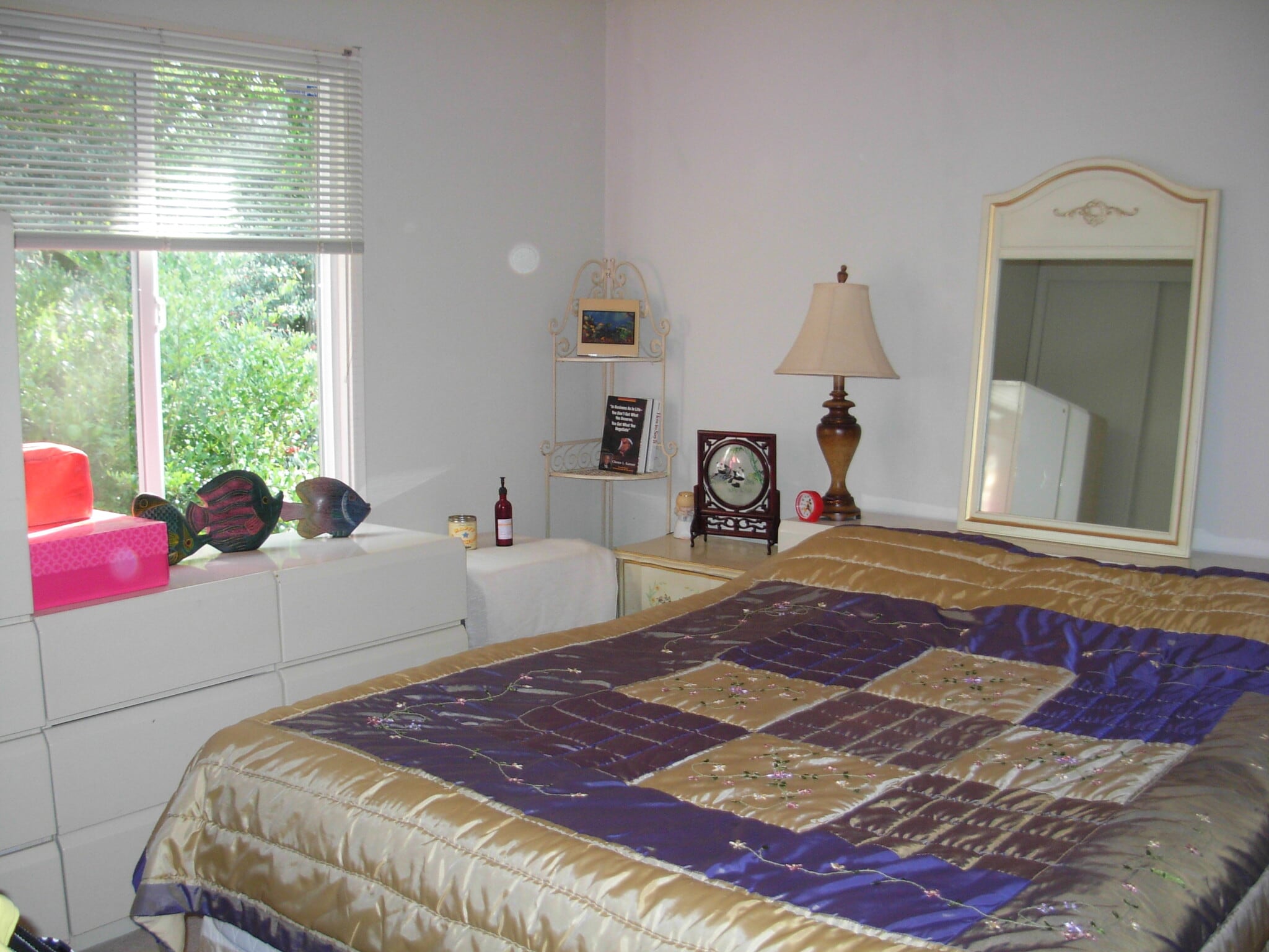2nd bedroom when furnished - 124 Dellbrook Ave
