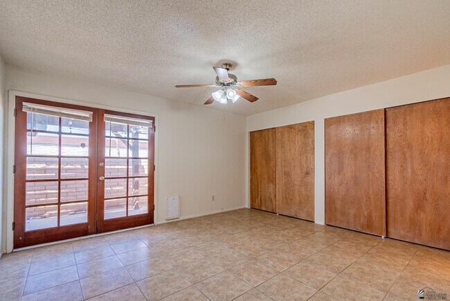 Building Photo - 2650 S Los Amigos Dr