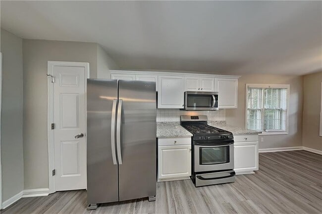 Building Photo - 652 Bramlett Way