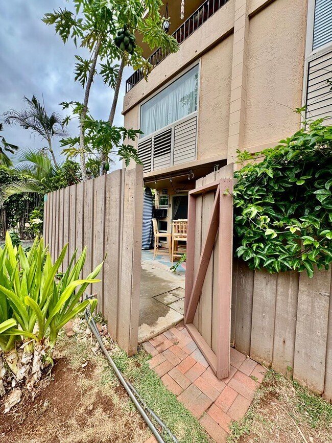 Building Photo - Available Now | Fully Furnished 1 Bedroom,...