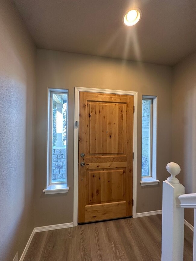 Building Photo - Comfortable Bend Living – 3 Bedroom Home with Spacious Bonus Room!