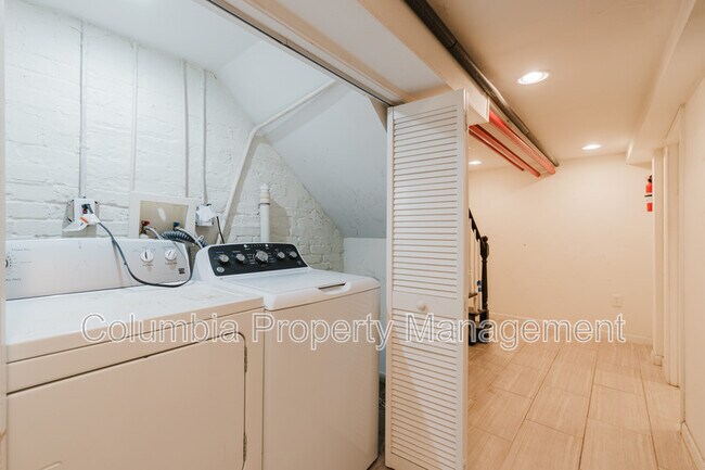 Building Photo - 3523 Warder St NW