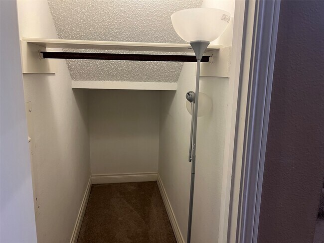 Building Photo - 1962 Augusta Dr