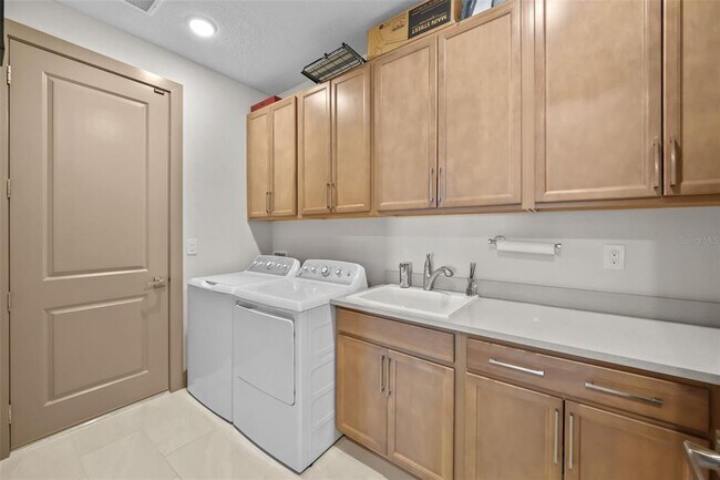 Building Photo - 17702 Cresswind Ter