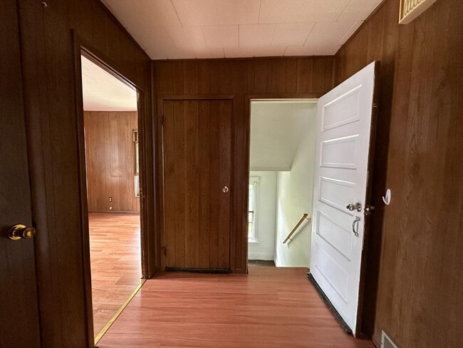 Building Photo - 213 Fletcher Ave