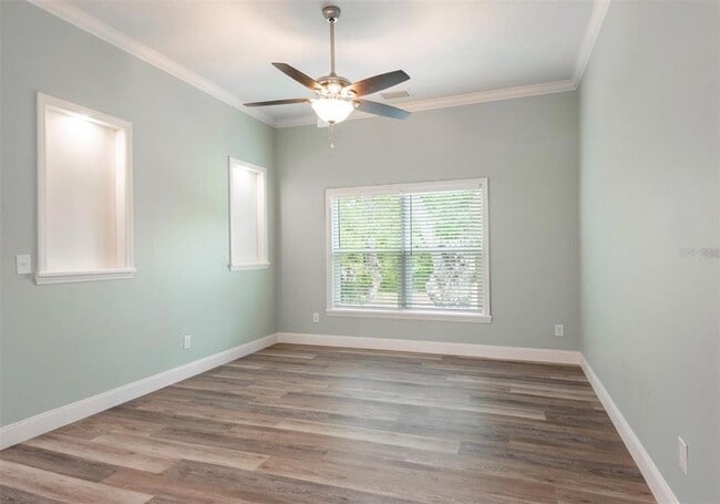 Building Photo - 1918 N Betty Ln