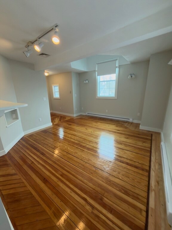 Building Photo - 43 Sherman St