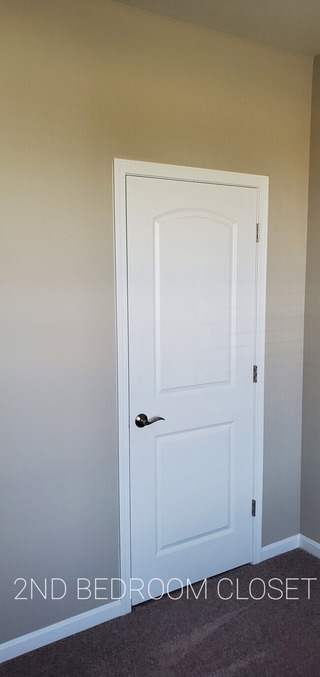 Building Photo - 3800 Misty Grove Ct