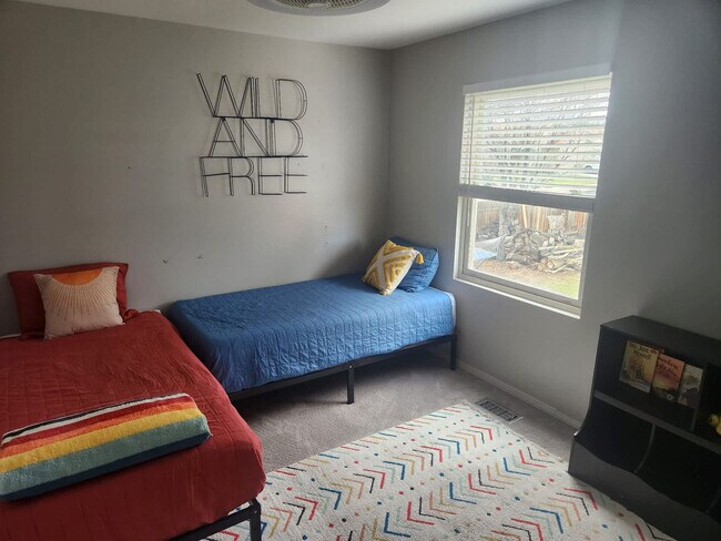 Building Photo - 1619 Ruby Ct