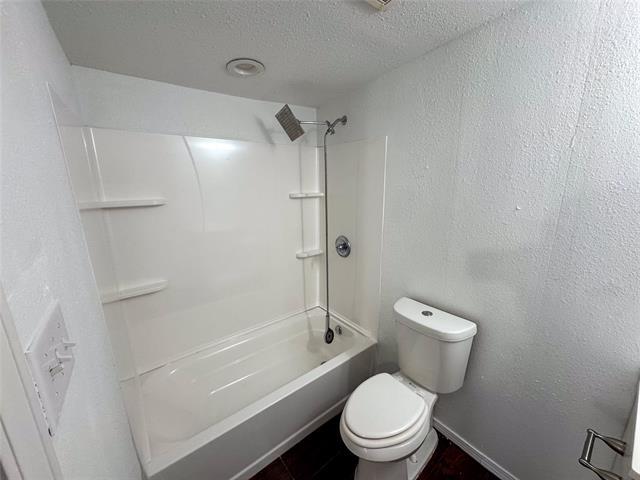 Building Photo - 1431 W Chestnut St