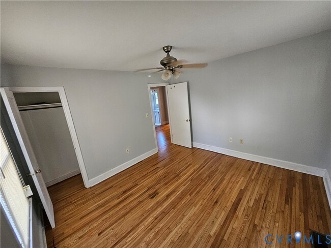Building Photo - 305 5th St