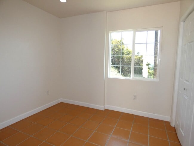 Building Photo - *Available NOW  in Whittier!*