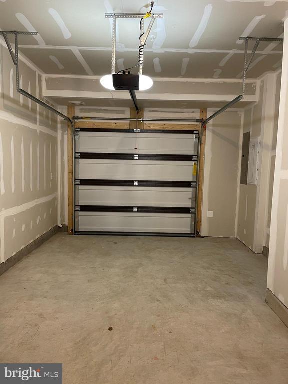 Building Photo - 4161 Red Mulberry Dr