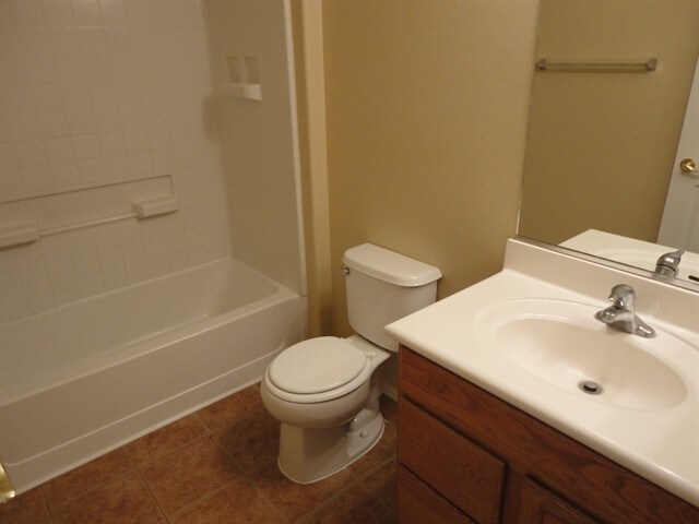 Building Photo - 6563 E Ladonna Ln