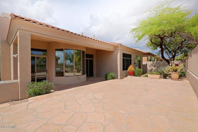Building Photo - 9311 E Cavalry Dr