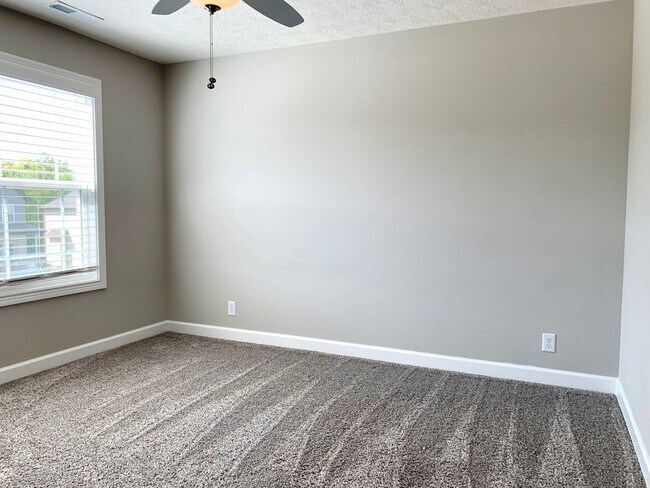 Building Photo - 1247 Highgrove Ln
