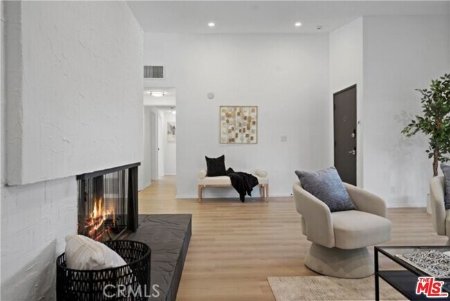 Building Photo - 18244 Jovan St