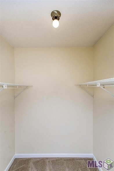 Building Photo - 212 Antrim Dr