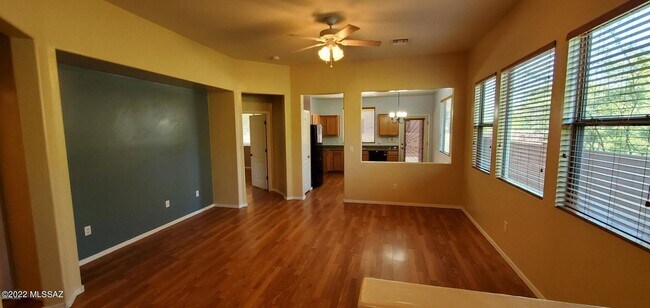 Building Photo - 1630 W Gentle Brook Trail