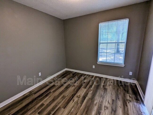 Building Photo - 3441 Jubilee Dr