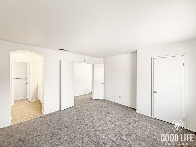 Building Photo - Spacious 3bd/3ba Located in Miramar Ranch North!