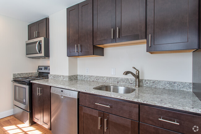 kitchen - Amoskeag Apartments