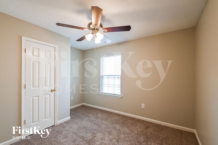 Building Photo - 618 Edenberry Dr