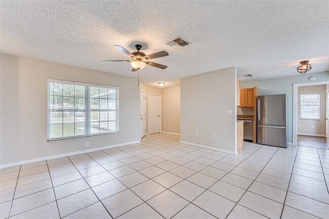 Building Photo - 5010 Larch Ln