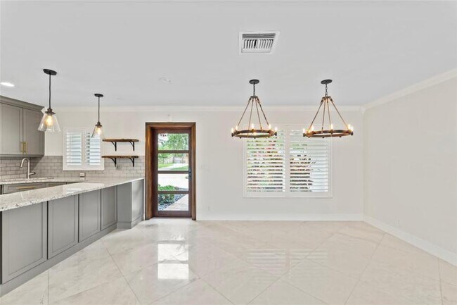 Building Photo - 3 bedroom in LIghthouse point FL 33064