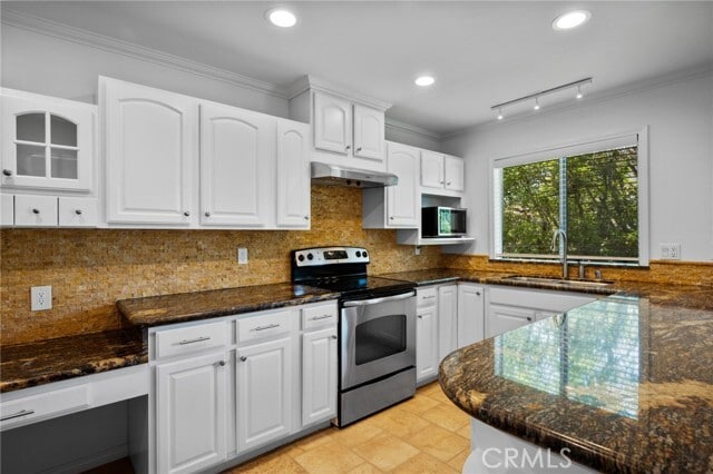 Building Photo - 28100 Ridgefern Ct
