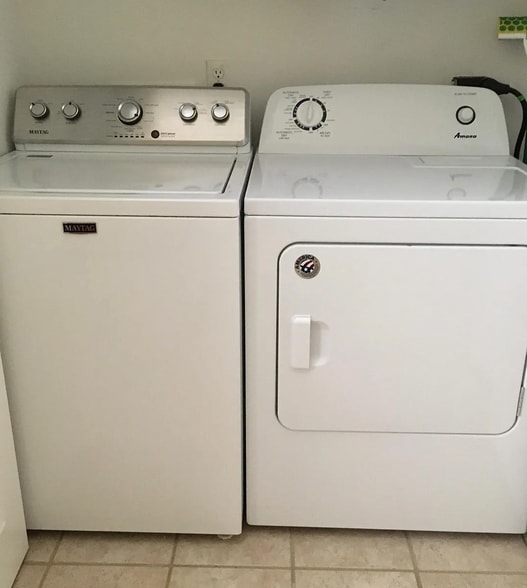 Building Photo - 45 Harper Meadow Way