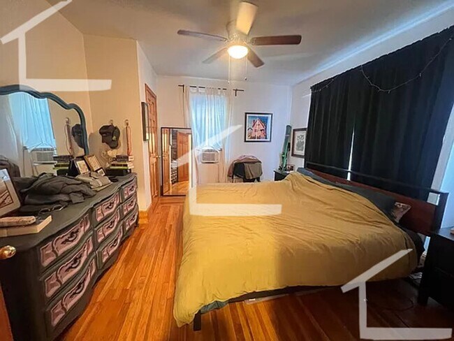Building Photo - Check out this 3 bed 2 bath in Lower Allston