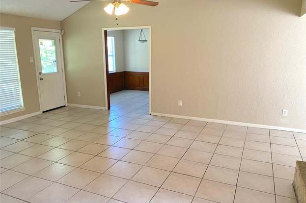 Building Photo - 323 Maybrook Dr