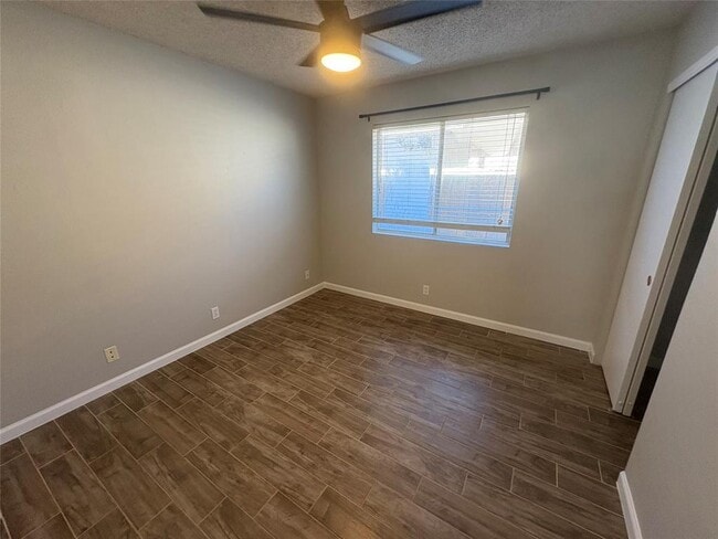 Building Photo - 9617 Copper Creek Dr