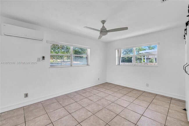 Building Photo - 228 SW 3rd Terrace