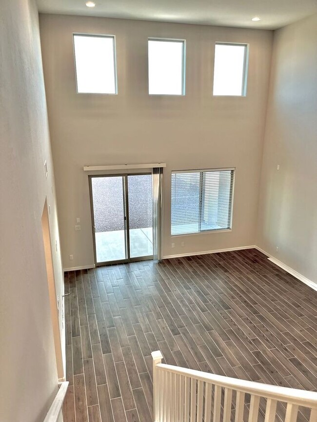 Building Photo - MOVE IN SPECIALS!! 2 Master Suites Open Ceiling Modern Home for RENT!
