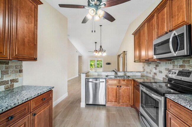 Building Photo - 188 Moccasin Trail N