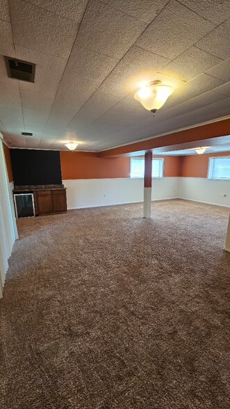 Building Photo - 1605 W Lincoln Wood Pl